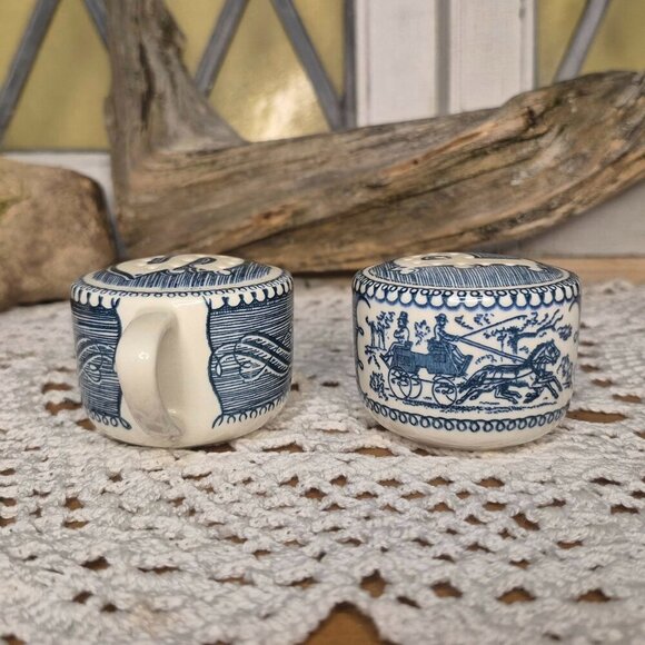 Vintage Salt & Pepper Shakers - Picture 10 of 12